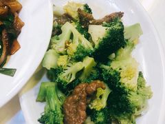 w西兰花炒牛肉-大咀港式茶餐厅(恒泰店)