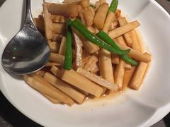 -新荣记(BFC外滩金融中心店)