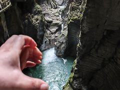 -蝶舞清江·恩施地心谷景区