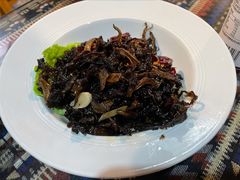 鸡油纵-蜗牛小馆醉乡民谣云南菜(惠新西里店)