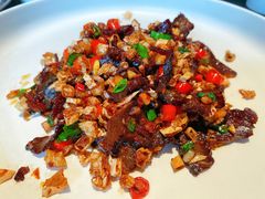 白辣椒炒腊牛肉-凤凰湘语·海派湘菜(浦东旗舰店)