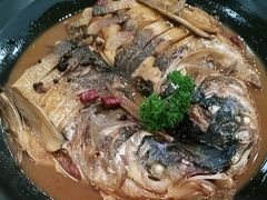 -阿三鱼头泡饼·家常菜
