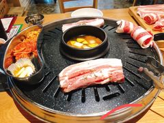 -江南猪肉商会无限续吃(弘大店)