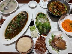 -梅利汴京烤鸭•开封豫菜地标店(东大街店)