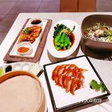 吃烤鸭还得是中华老字号……
