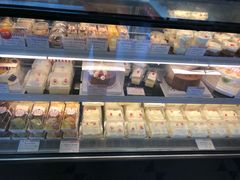 -红宝石·鲜奶小方·海派西点房(金杨店)