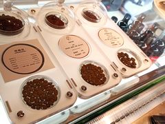 -UNI UNI(环亚凯瑟琳店)