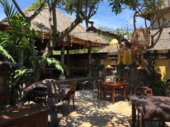 -DiAtas by Art Cafe Bumbu Bali
