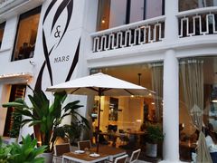 -Mark&Mars Restaurant
