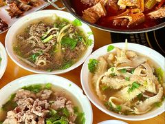 -大众跷脚牛肉馆·非遗传承单位(峨眉山店)