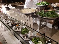 -飨食汇全日制餐厅·昆山皇冠假日酒店(九方店)
