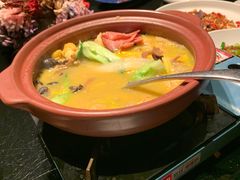 -凤凰湘语·海派湘菜(浦东旗舰店)