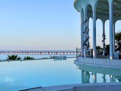 -巨鹏飞梦幻海岸