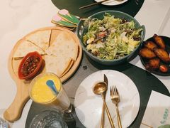 -ins森林童话餐厅coffee&bistro