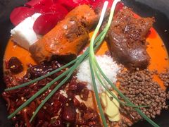 -四小区火锅·巷子里的重庆火锅(花照壁店)