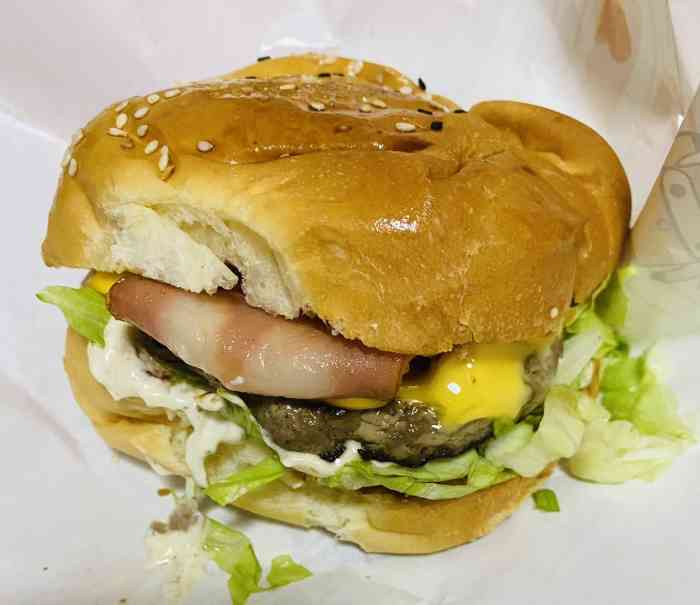 牛约堡手作汉堡(东林美食广场店)-"这家汉堡92之前没有看见过,还是