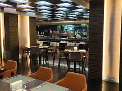 -BLU 全日制餐厅(上海安曼纳卓悦酒店)