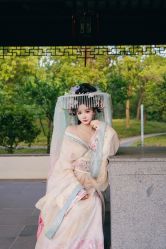 -一揽芳华汉服旗袍体验馆(拙政园店)