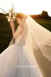 -雪中彩影婚纱摄影·微光艺术中心