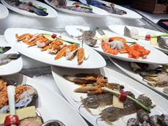 -雍容荟帝王蟹活龙虾展台自助(IFS黑金店)
