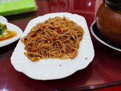 -民间瓦缸煨汤館(嵩山路店)