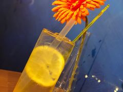 香芒柠檬气泡-秀儿家の小确幸花园西餐厅