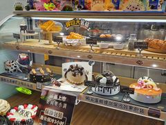 面包甜点陈列柜-DQ·蛋糕·冰淇淋(三亚青春颂店)