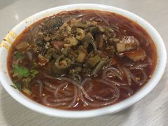 酸辣臊子粉-崇州余荞面(落虹桥店)