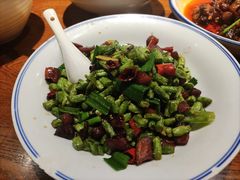 -龙大哥辣子鸡(亚太中心店)