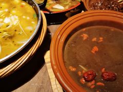 -有红鸡毛店·川菜(建设路店)