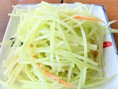 拌青笋丝-鸿毛饺子(紫竹桥店)