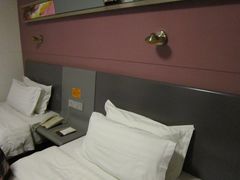 床-莫泰酒店(厦门万象城火车站地铁站店)