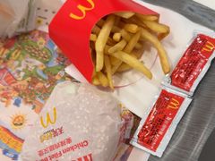 -麦当劳(上海虹桥站30B检票口楼上)