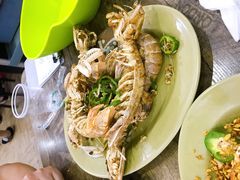 椒盐濑尿虾-贞姨美食·老字号海鲜大排档