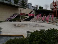 -易生活购物公园