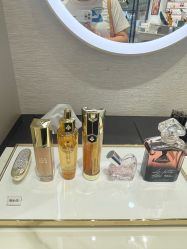 -法国娇兰精品店