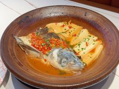 -阿瓦山寨·湘菜现炒·剁椒鱼头王(咸阳总店)