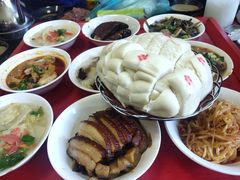 -蓝田九大碗民俗食府(蓝田店)