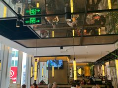 大堂-江边城外烤全鱼(世茂广场店)