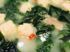 咸猪骨煲奶白菜-融和里(华润·二十四城店)