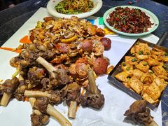 -小柒家第一锹东北菜(城关店)