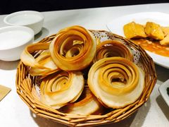 老济南油旋-闫府私房菜·百年鲁菜(恒隆店)