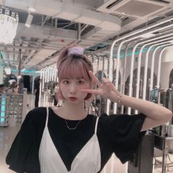 -BULB STUDIO 巴柏明星发型工作室