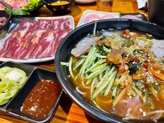 -丹东特色烤肉(学府路一部店)