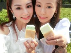 -詹爷爷乌节路街头冰淇淋