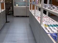 -无奔眼镜·蔡司·依视路授权店(马家堡店)