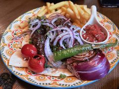 土耳其牛肉混盘-Uncle Kosto科斯托·中东菜