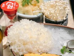 香炸腐皮-左庭右院鲜牛肉火锅(龙湖杭州滨江天街店)