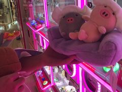 -名创优品(广州萝岗万达广场店)