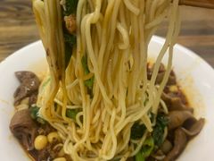 -杨门·豌豆杂酱面